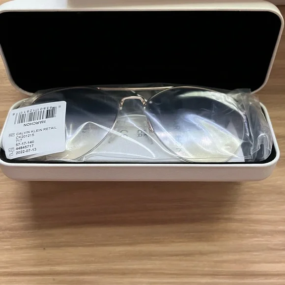 Calvin Klein 57mm sunglasses (Brand NEW)! - Picture 4 of 5